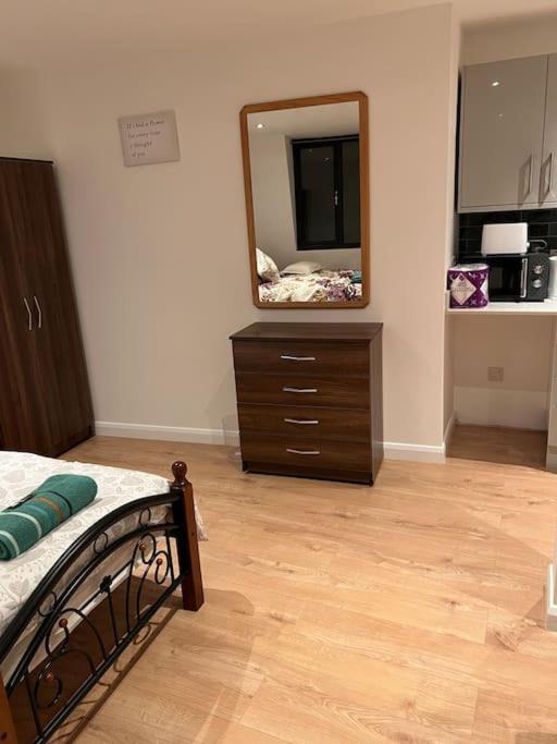 010- Lovely One Bedroom In Ealing F6 Exterior foto